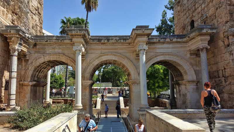 okurcalar to hadrian gate tour