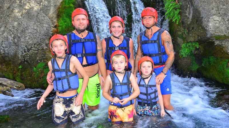 rafting on canyon