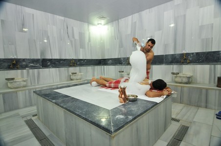 okurcalar hamam