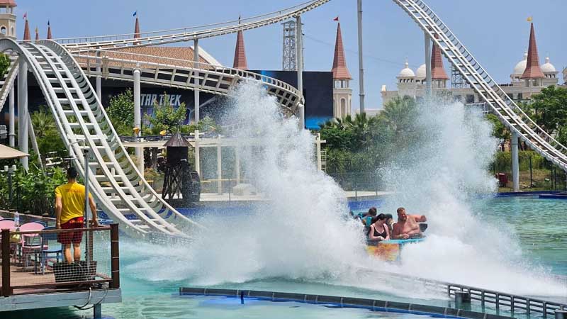 roller coaster land of legends
