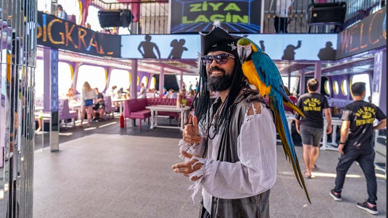 legend big kral pirate boat tour in okurcalar
