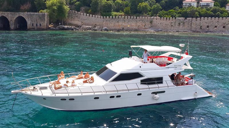 okurcalar private yacht luxury